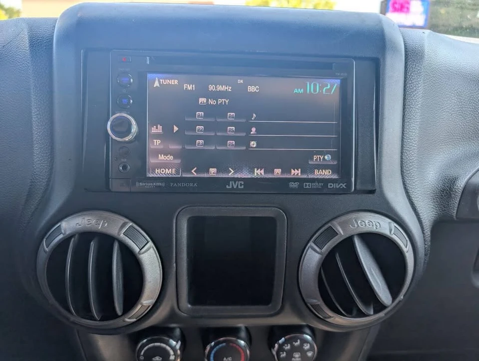2011 Jeep JK Wrangler - Image 18 of 18