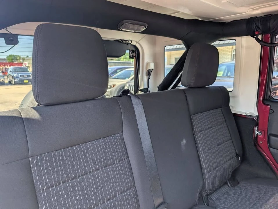 2011 Jeep JK Wrangler - Image 14 of 18