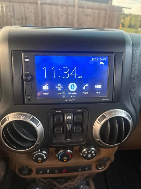 2011 Jeep JK Wrangler - Image 13 of 14