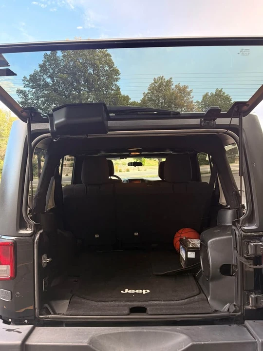 2011 Jeep JK Wrangler - Image 13 of 15