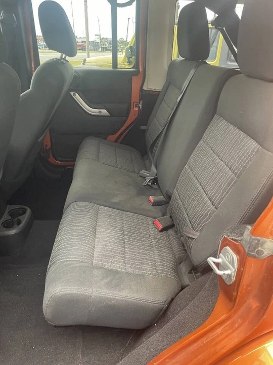 2011 Jeep JK Wrangler - Image 17 of 18
