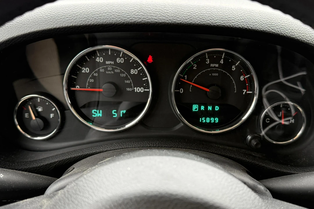 2011 Jeep JK Wrangler - Image 29 of 31