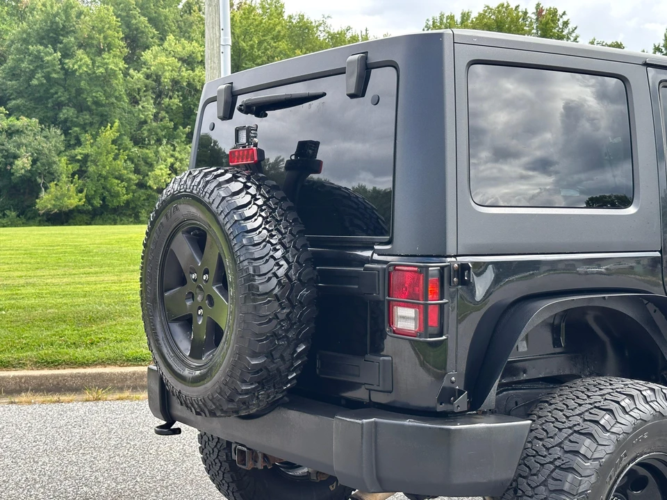 2011 Jeep JK Wrangler - Image 23 of 31
