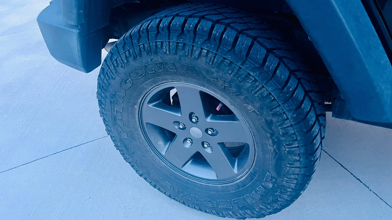 2011 Jeep JK Wrangler - Image 19 of 22