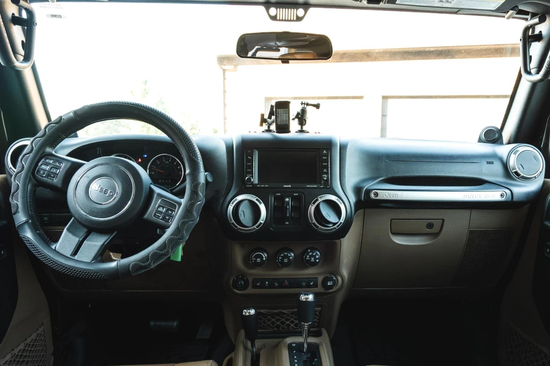 2011 Jeep JK Wrangler - Image 21 of 22