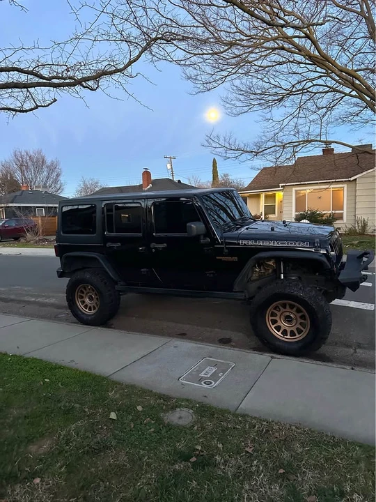 2011 Jeep JK Wrangler - Image 2 of 3