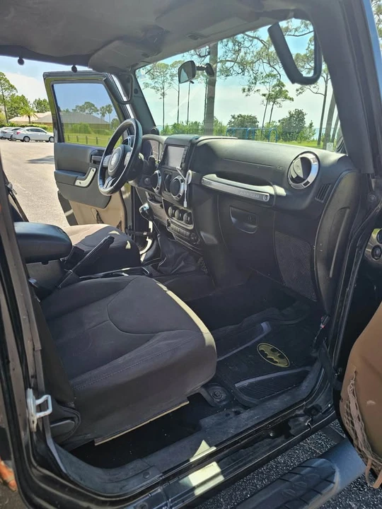 2011 Jeep JK Wrangler - Image 10 of 15