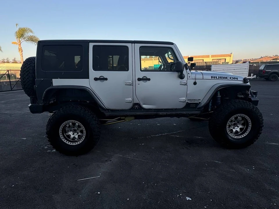 2011 Jeep JK Wrangler - Image 22 of 24