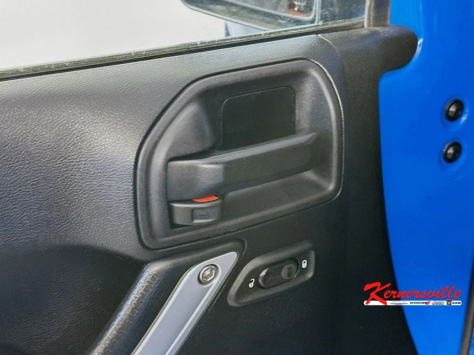 2011 Jeep JK Wrangler - Image 23 of 24