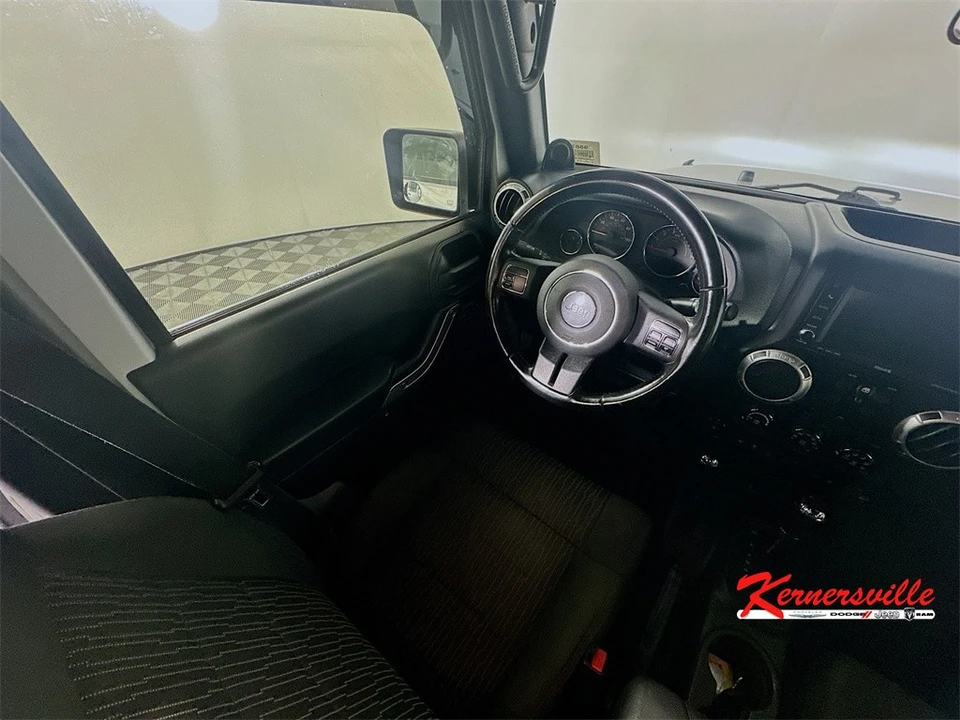 2011 Jeep JK Wrangler - Image 9 of 12