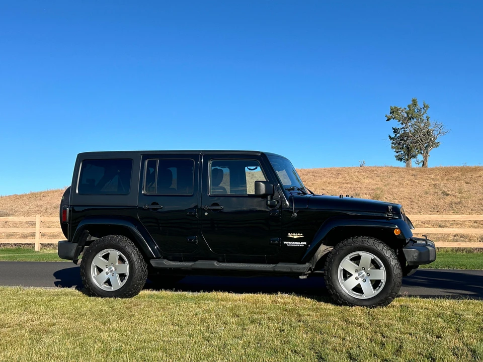2011 Jeep JK Wrangler - Image 14 of 31