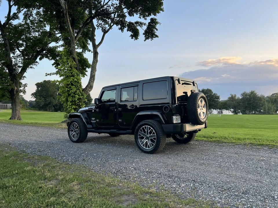 2011 Jeep JK Wrangler - Image 19 of 31