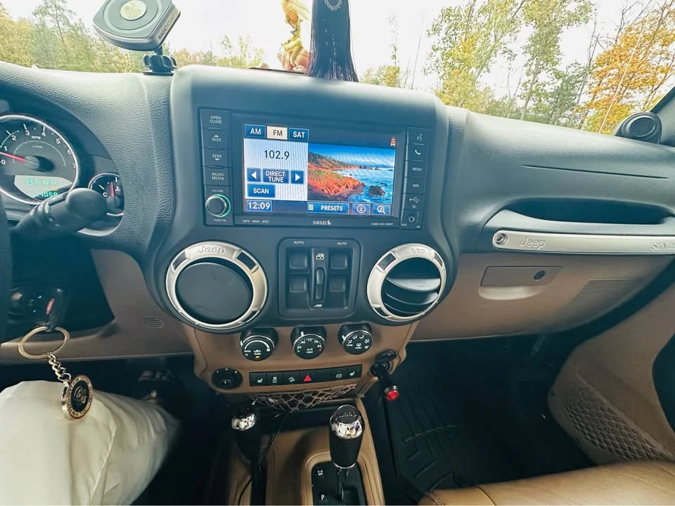 2011 Jeep JK Wrangler - Image 3 of 11