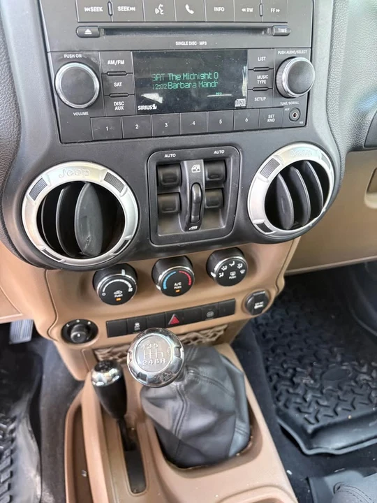 2011 Jeep JK Wrangler - Image 10 of 19