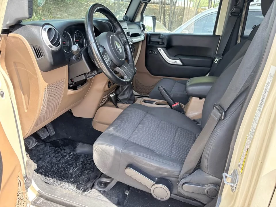2011 Jeep JK Wrangler - Image 13 of 19