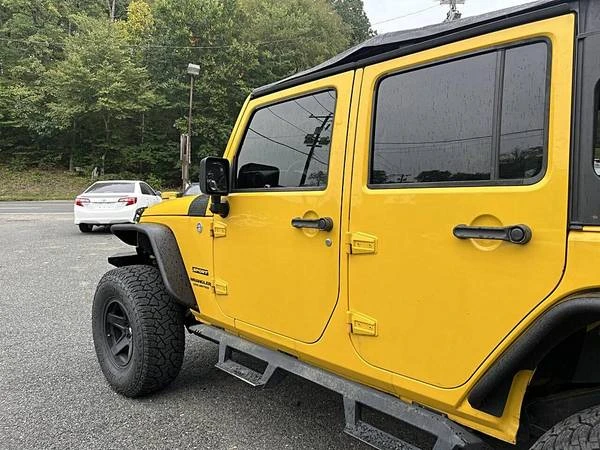 2011 Jeep JK Wrangler - Image 15 of 18