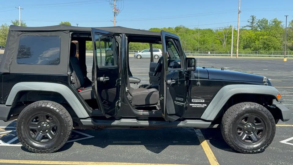 2011 Jeep JK Wrangler - Image 7 of 11