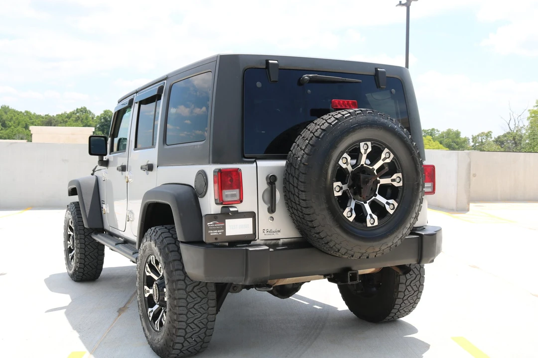 2011 Jeep JK Wrangler - Image 11 of 31