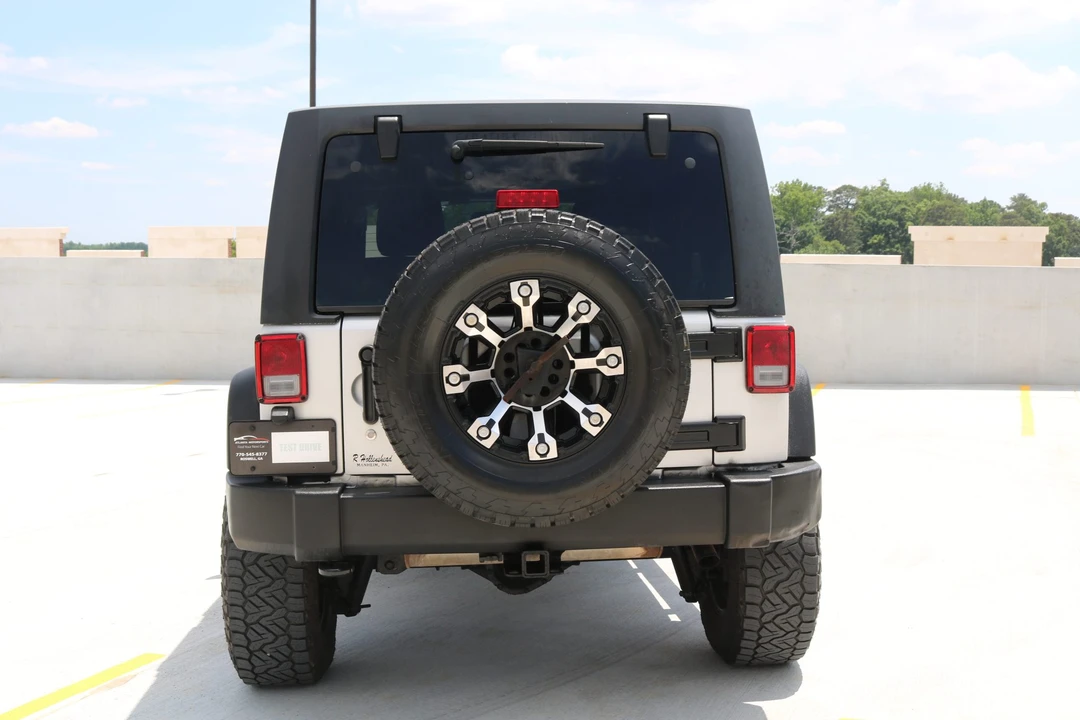 2011 Jeep JK Wrangler - Image 15 of 31