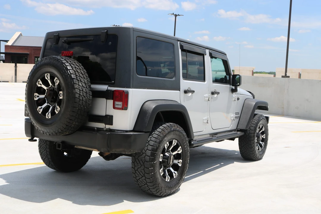 2011 Jeep JK Wrangler - Image 17 of 31