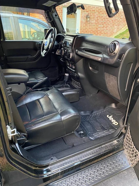 2011 Jeep JK Wrangler - Image 12 of 15