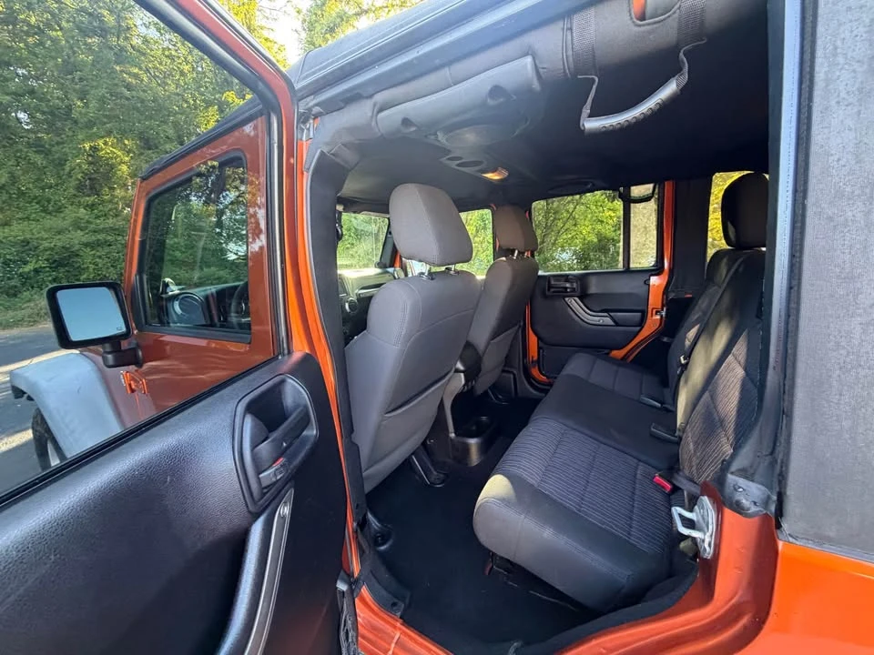 2011 Jeep JK Wrangler - Image 17 of 20