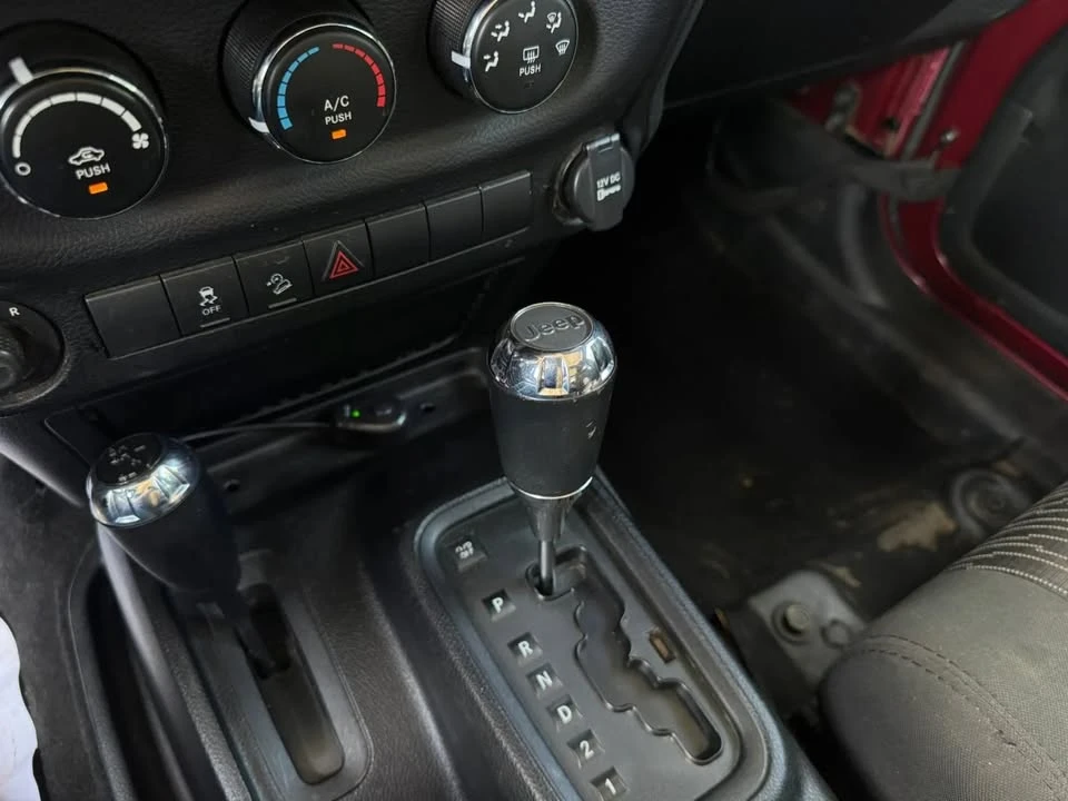 2011 Jeep JK Wrangler - Image 14 of 18