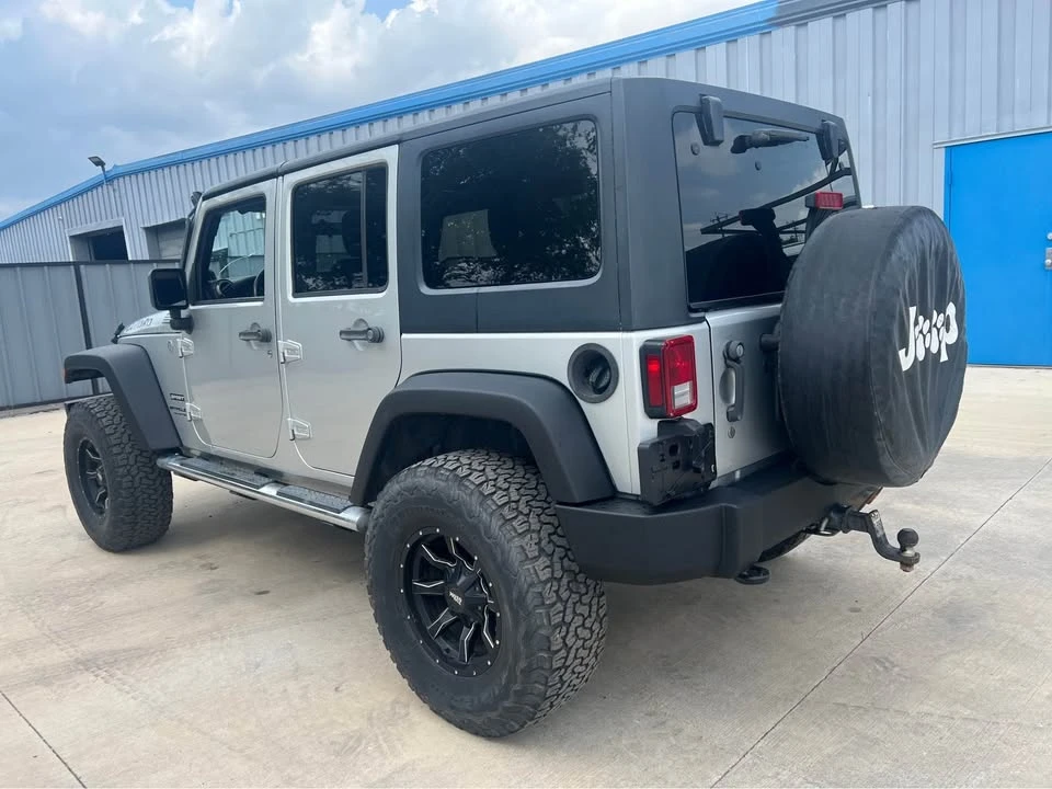 2011 Jeep JK Wrangler - Image 4 of 5