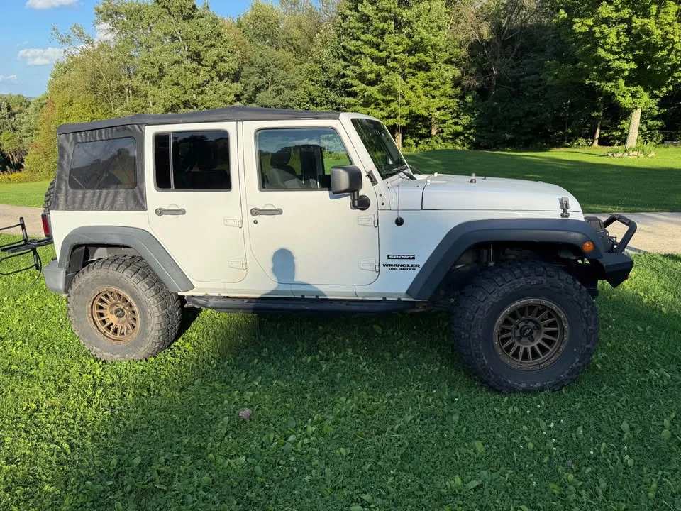 2011 Jeep JK Wrangler - Image 3 of 5