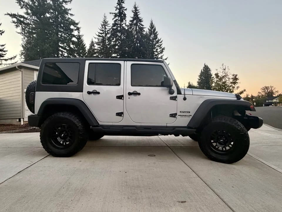 2011 Jeep JK Wrangler - Image 4 of 17