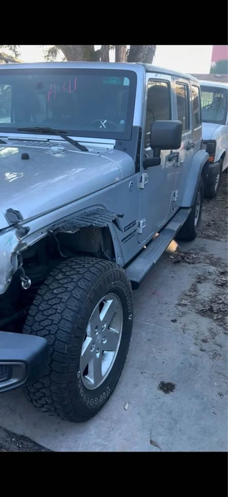 2011 Jeep JK Wrangler - Image 16 of 17