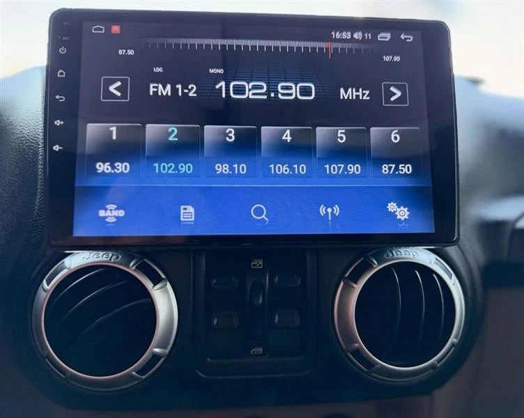 2011 Jeep JK Wrangler - Image 16 of 18