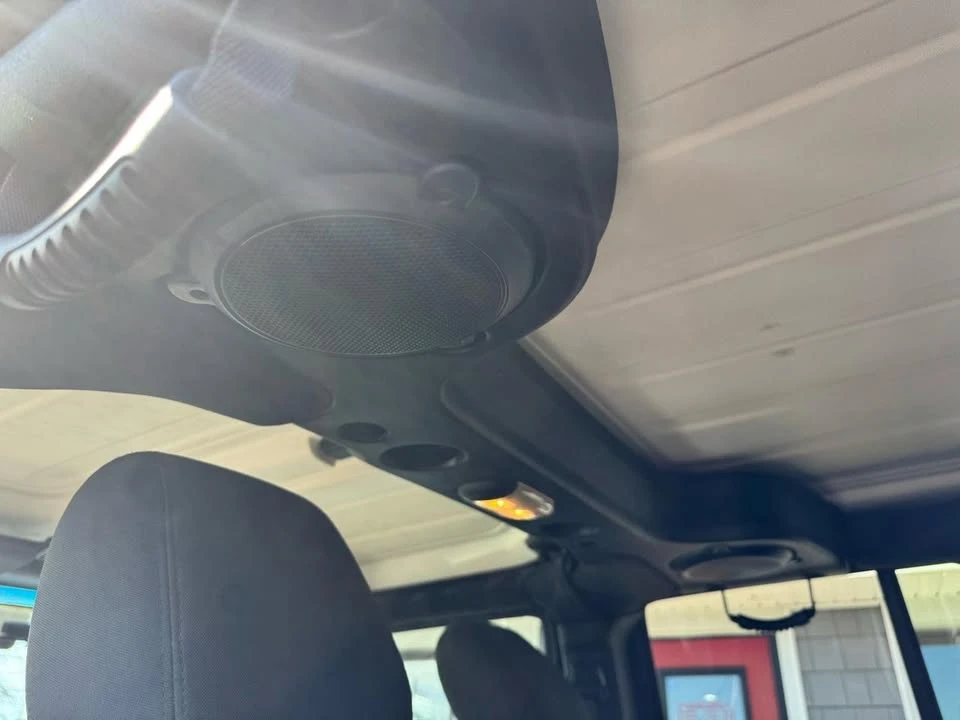 2011 Jeep JK Wrangler - Image 14 of 18