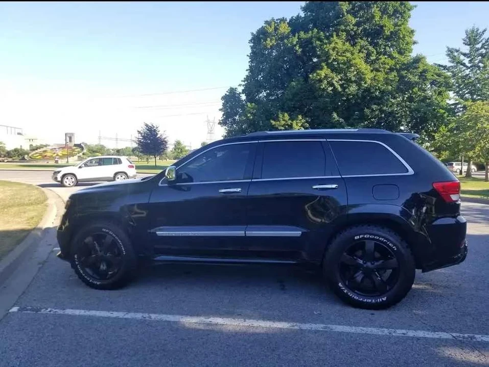 2011 Jeep WK2 Grand Cherokee - Image 2 of 2
