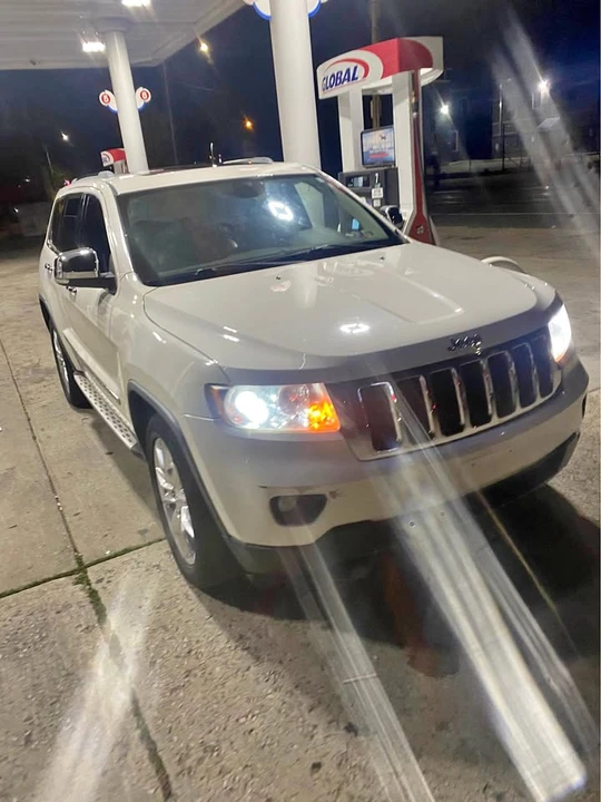 2011 Jeep WK2 Grand Cherokee - Image 2 of 9