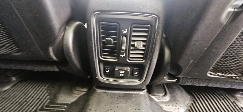 2011 Jeep WK2 Grand Cherokee - Image 15 of 20