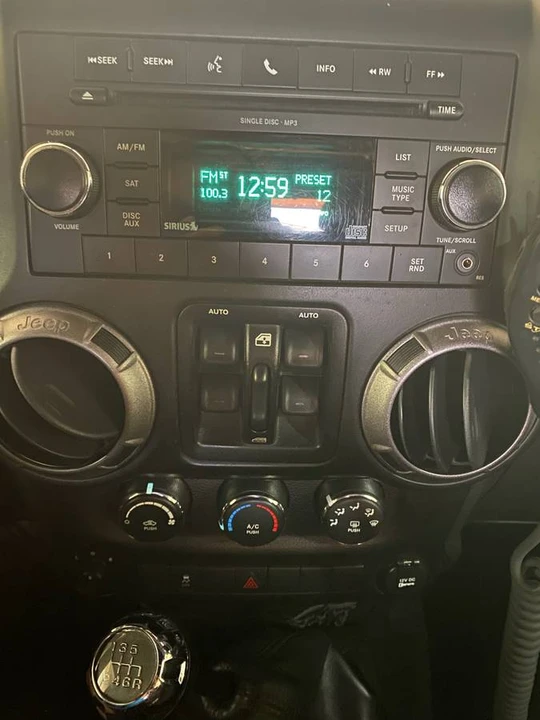 2011 Jeep JK Wrangler - Image 15 of 21
