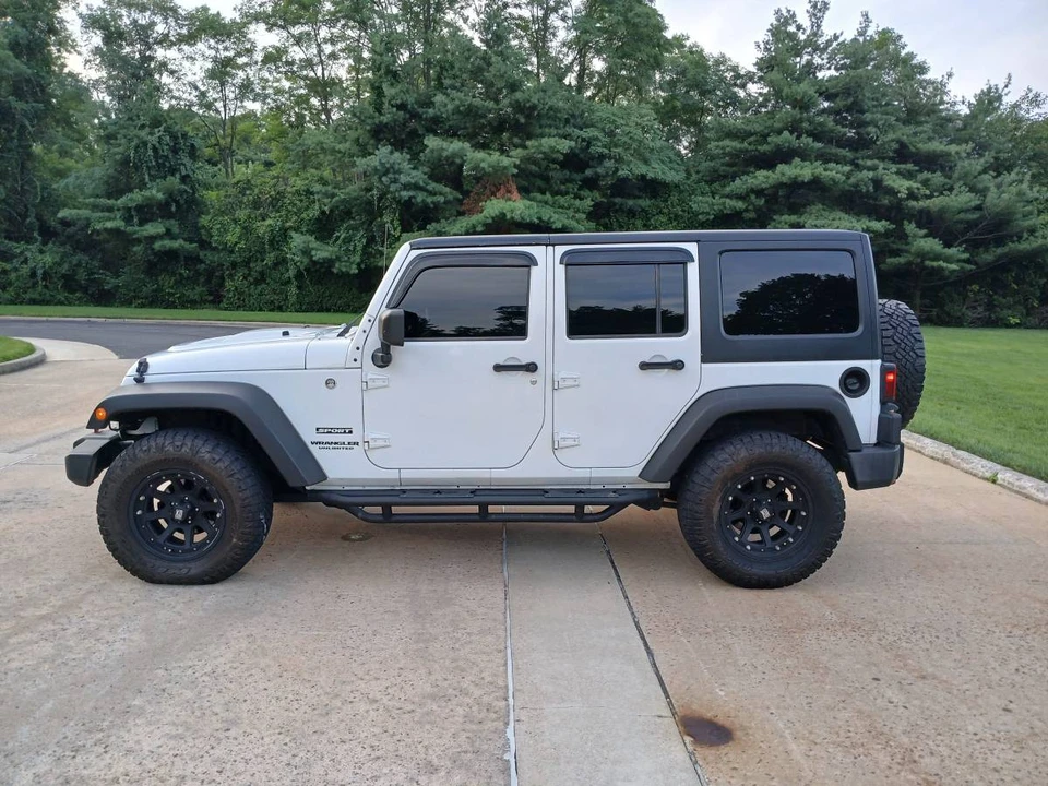 2011 Jeep JK Wrangler - Image 8 of 23