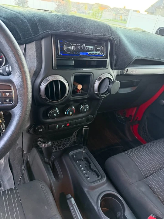 2011 Jeep JK Wrangler - Image 14 of 19