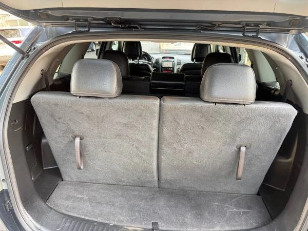 2011 Kia Sorento - Image 5 of 31