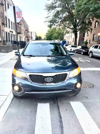 2011 Kia Sorento - Image 7 of 31