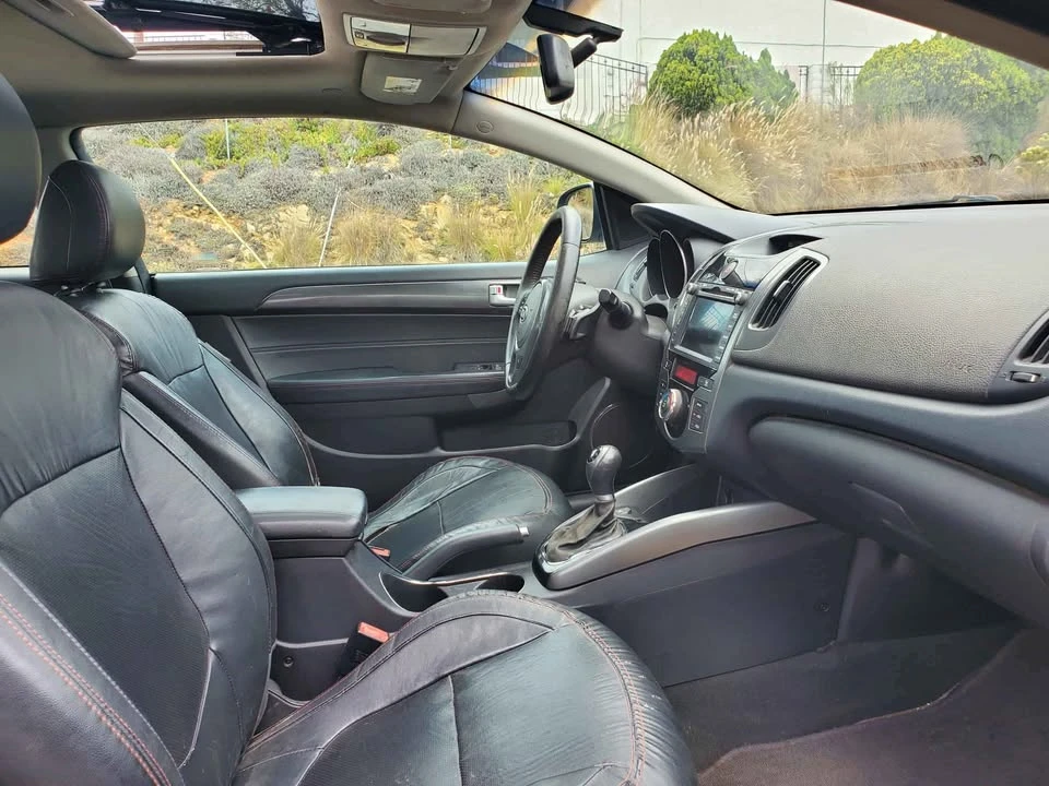 2011 Kia Forte - Image 8 of 11