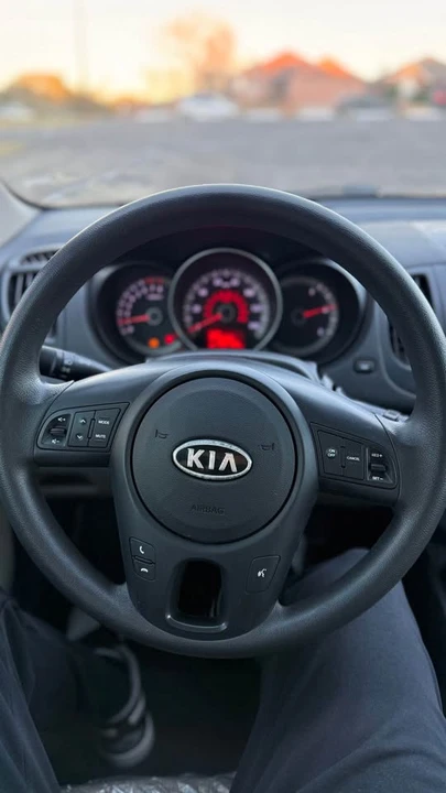 2011 Kia Forte - Image 7 of 8