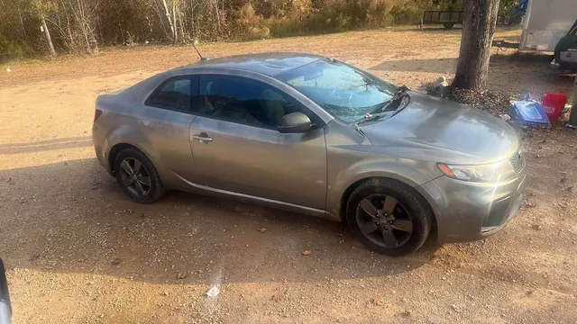 2011 Kia Forte Koup SX Coupe 2D