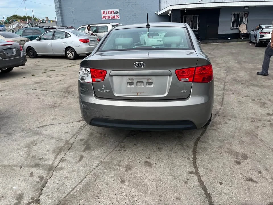 2011 Kia Forte - Image 4 of 6