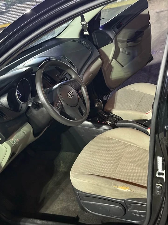 2011 Kia Forte - Image 12 of 14