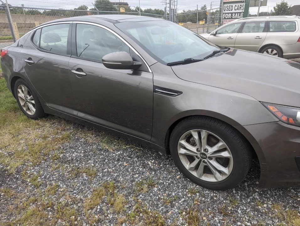 2011 Kia Optima/K5 - Image 2 of 21