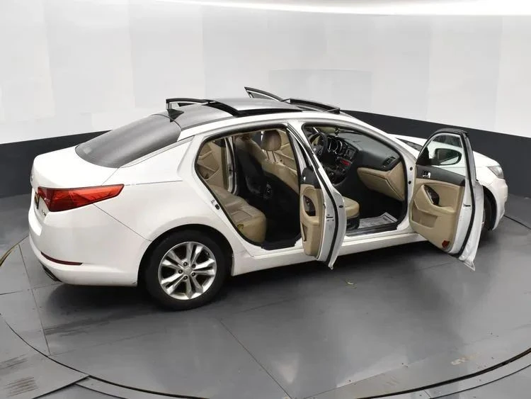 2011 Kia Optima/K5 - Image 6 of 12