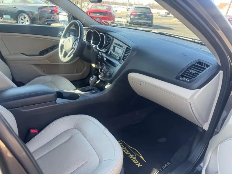 2011 Kia Optima/K5 - Image 8 of 11