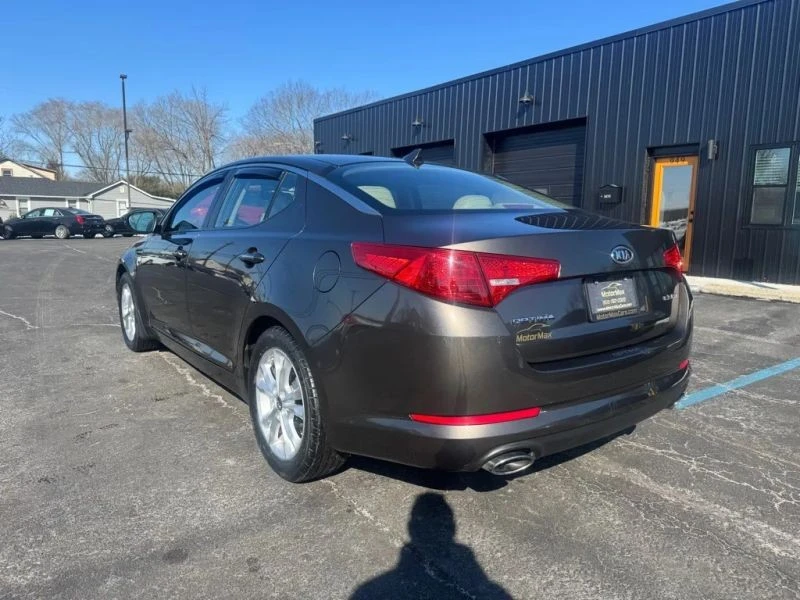 2011 Kia Optima/K5 - Image 2 of 11